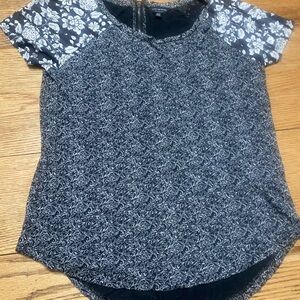Short sleeve lucky brand top